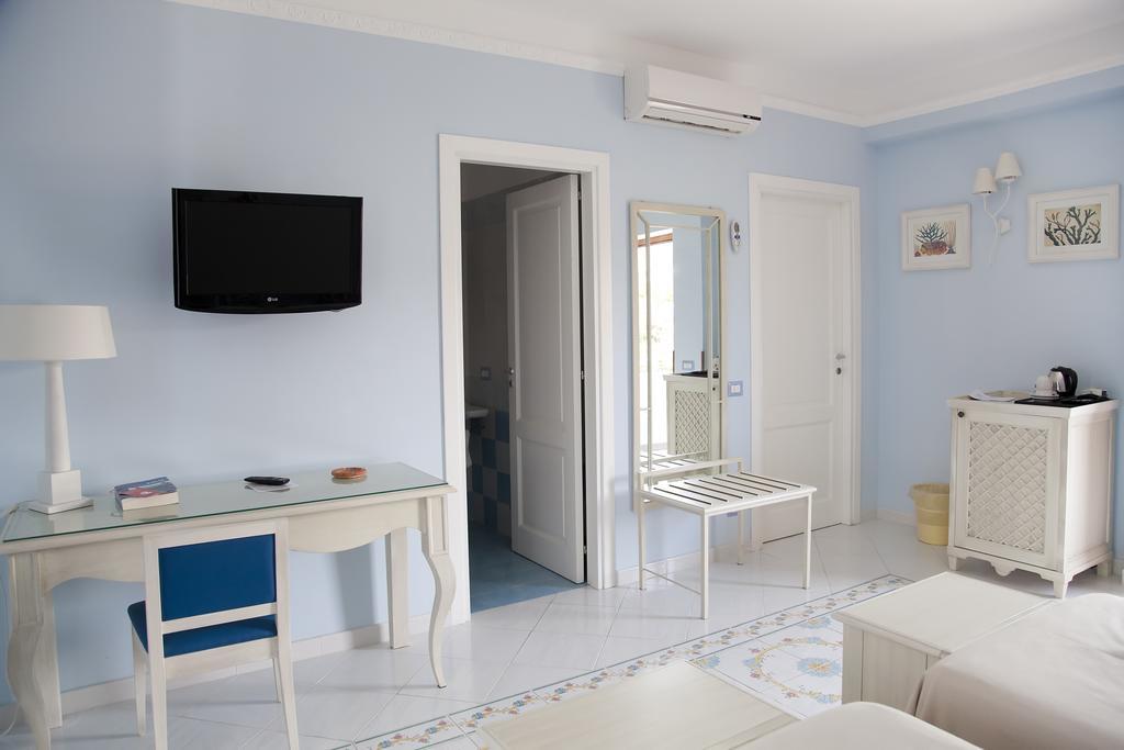 Hotel Residence Mendolita Lipari  Exterior photo