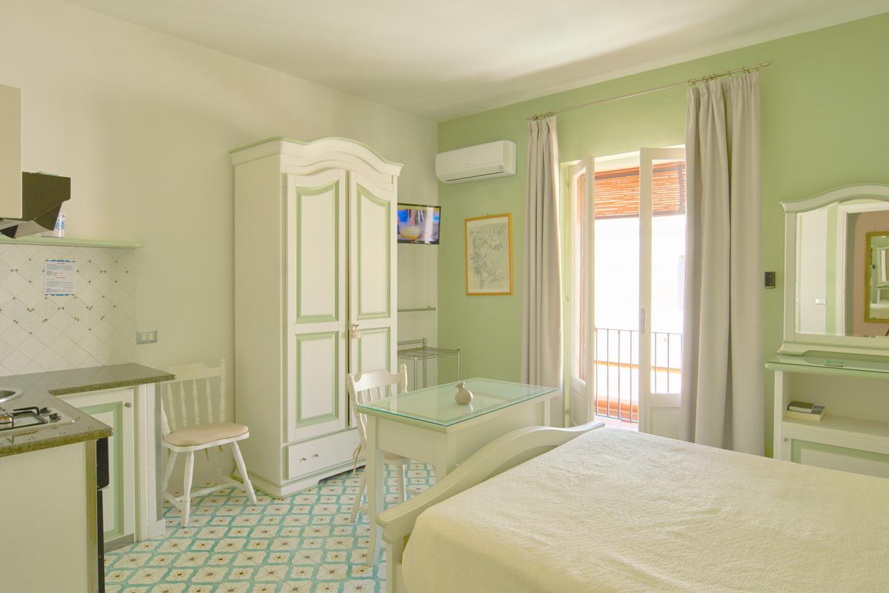 Hotel Residence Mendolita Lipari  Exterior photo