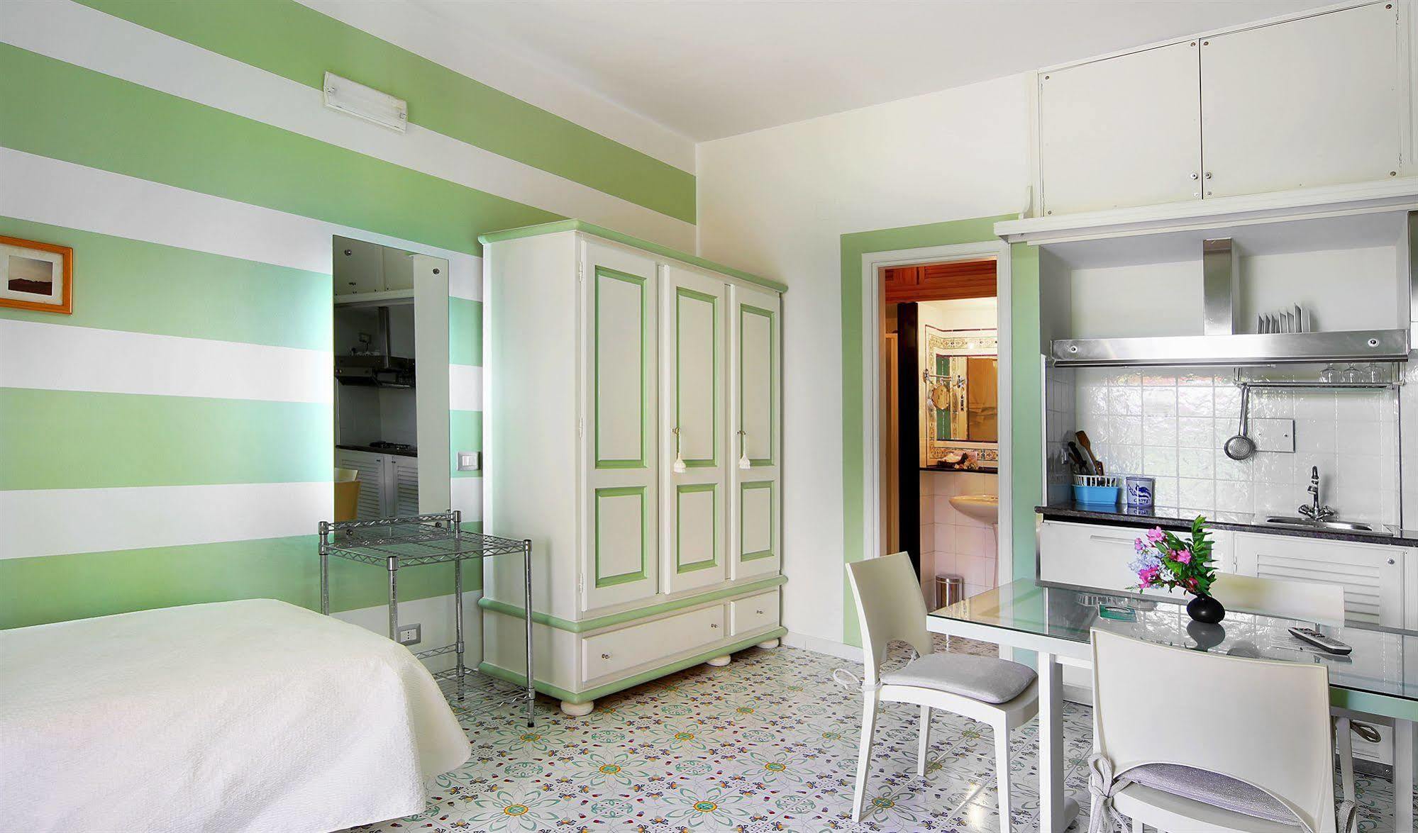 Hotel Residence Mendolita Lipari  Exterior photo