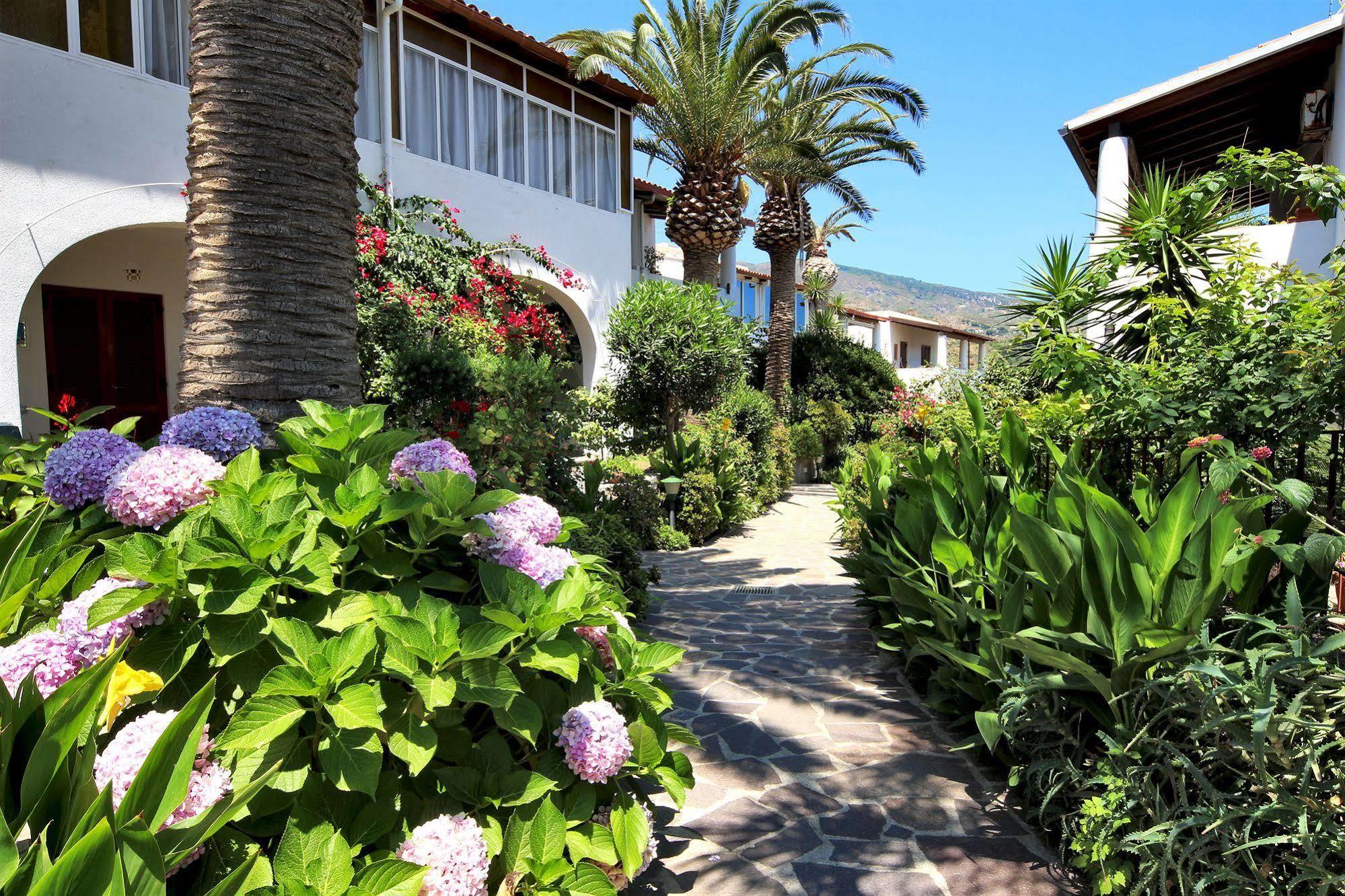Hotel Residence Mendolita Lipari  Exterior photo
